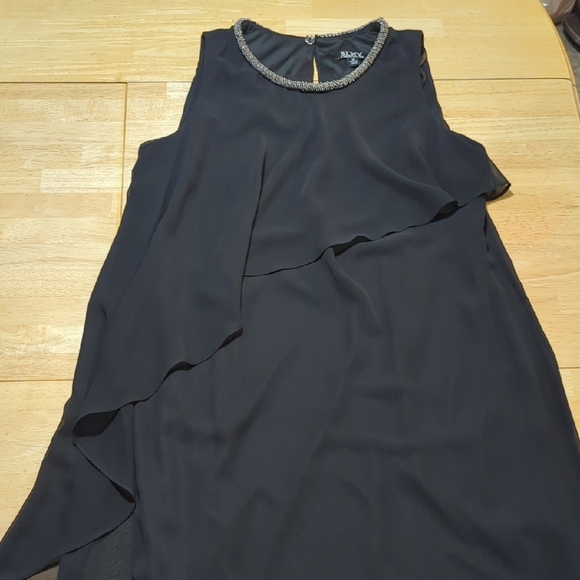 ⚡3x1 Bundle Dresses Cœur de Vague Black and White Halter Dress - Picture 7 of 12